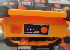 خرید پروژکتور شارژی خورشیدی w853