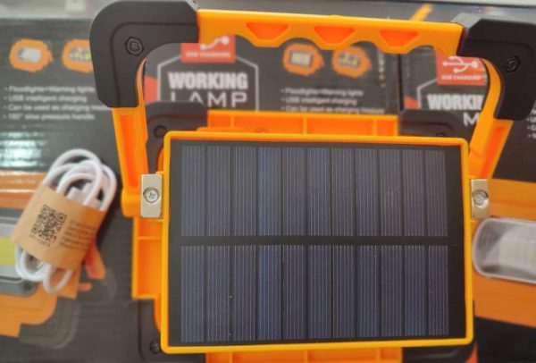 خرید پروژکتور شارژی خورشیدی w853