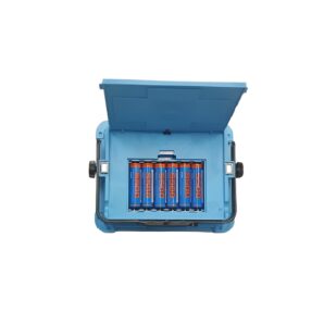 خرید پروژکتور شارژی خورشیدی (شش باتری) با پنل تاشو و چراغ قوه مدل KM-731