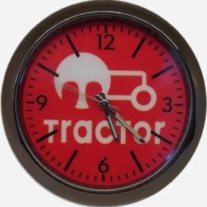 ساعت رو داشبوردی خودرو لوگوی تیم تراکتور