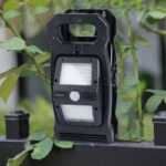 چراغ دیوارکوب شارژی و خورشیدی گیره دار 360 درجه سنسور دار